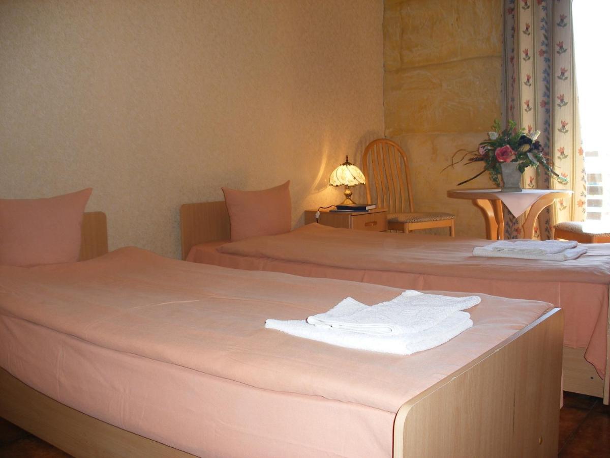 Tvirtove Prie Didziulio Hotel Dėdeliškės Zewnętrze zdjęcie
